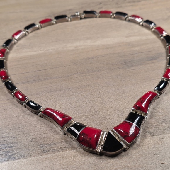 950 MEXICO SILVER JASPER & ONYX HINGED NECKLACE - Picture 2 of 8